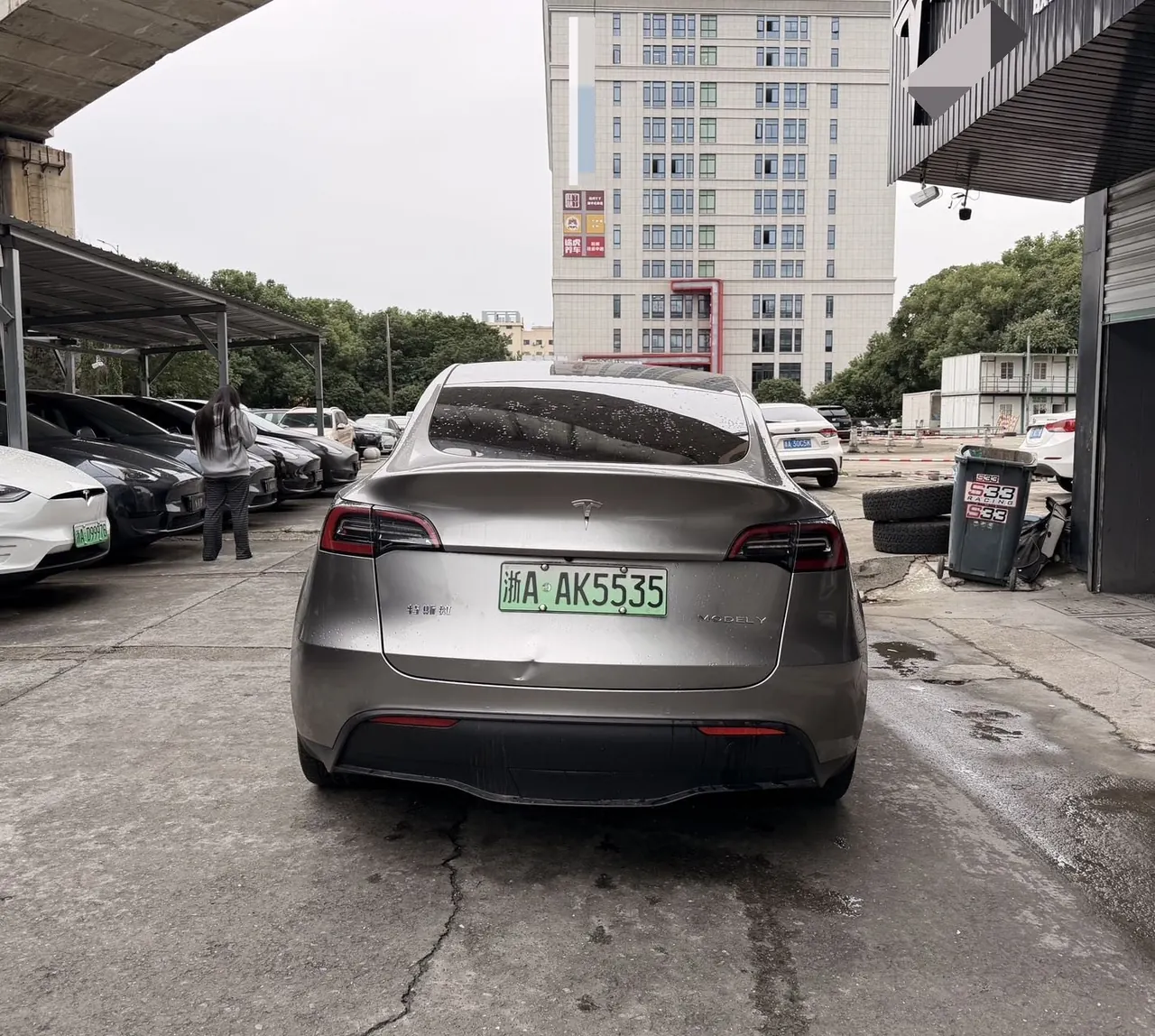 Tesla 2022 Model Y rear-wheel drive version (facelift) automatic gear 5