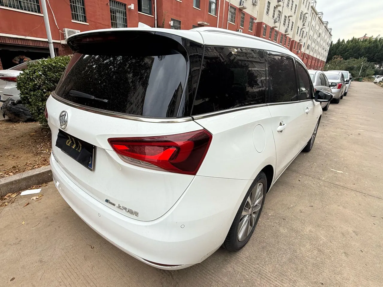 Buick 2021 GL6 48V 1.3T 323T interconnected luxury automatic gear 3