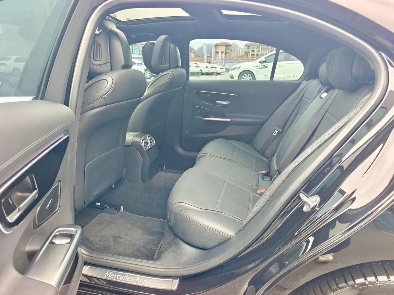 Mercedes Benz Class C 2023 C 260 L 48V 1.5T Automatic 6