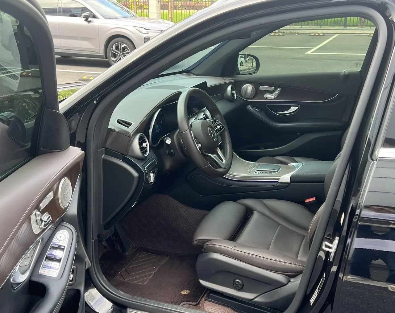 Mercedes Benz 2020 GLC 300 L 4MATIC 2.0T Dynamic (Modified) Automatic Gear 5