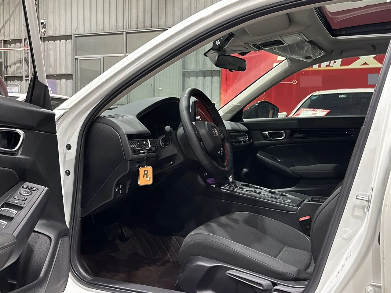 Honda 2023 Civic 1.5T CVT 240TURBO Sporty Edition Automatic 4