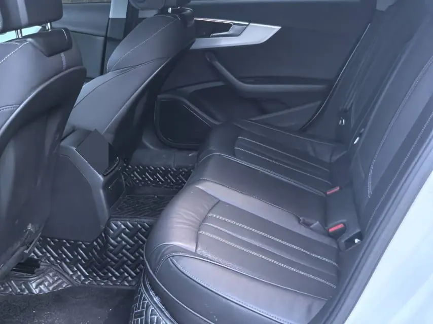 Audi 2020 A4L 2.0TFSI 40TFSI Fashion Dynamic Automatic 8