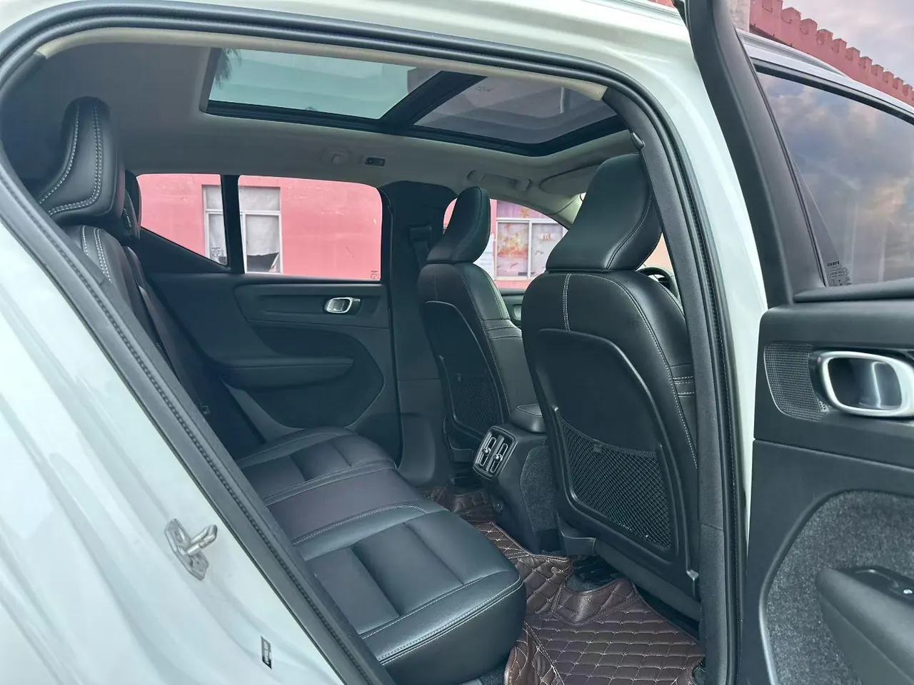Volvo 2020 XC40 1.5T T3 Zhiyuan Deluxe Edition Automatic Gear 6