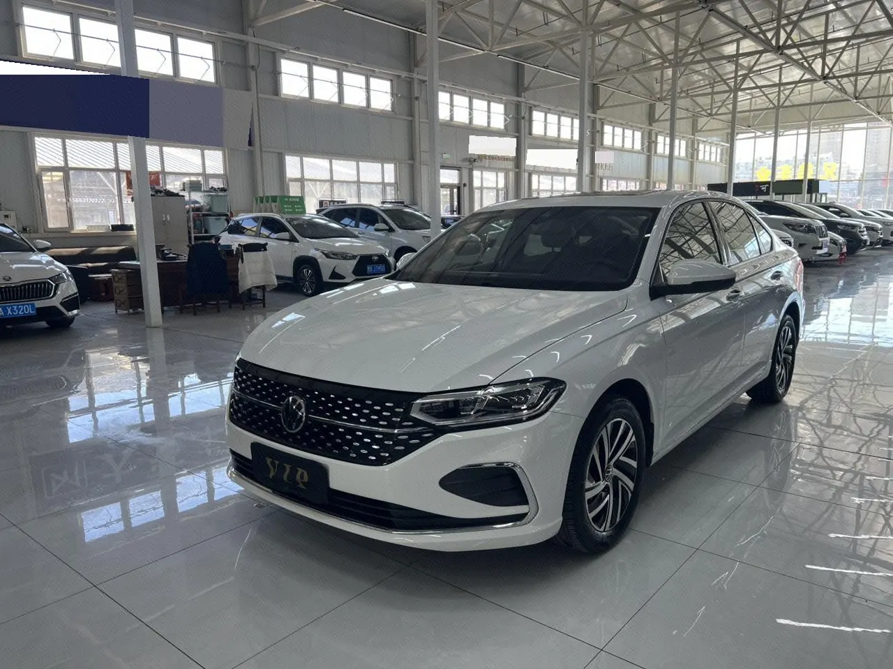 Открыть галерею: Volkswagen 2023 Langyi 1.5 Star 5 Million Edition (Revised) Automatic Gear