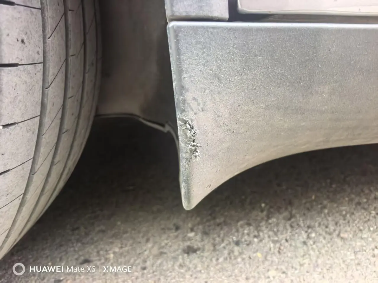 Tesla 2026 Model Y Rear-Wheel-Drive Automatic 5