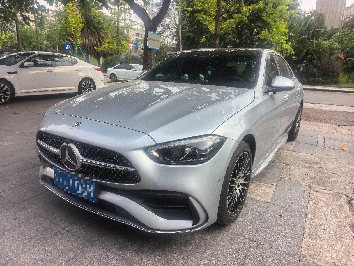 Открыть галерею: Mercedes Benz Class C 2022 C 260 L 48V 1.5T Sports Edition Automatic Gear