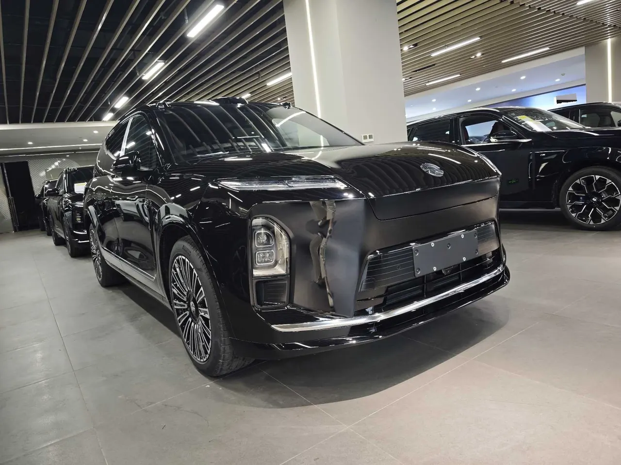 NIO 2026 ES8 6-seat executive deluxe automatic gear 3