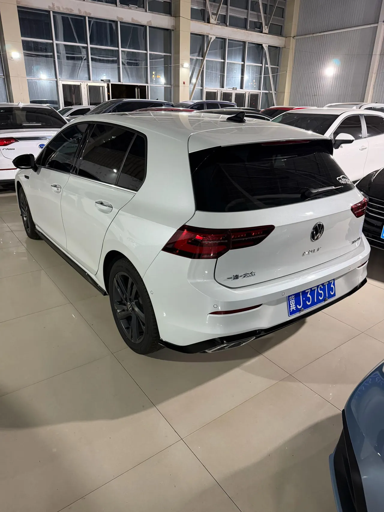 Volkswagen 2023 Golf 8 R-Line 1.4TSI 280TSI (Modified) Automatic Gear 3