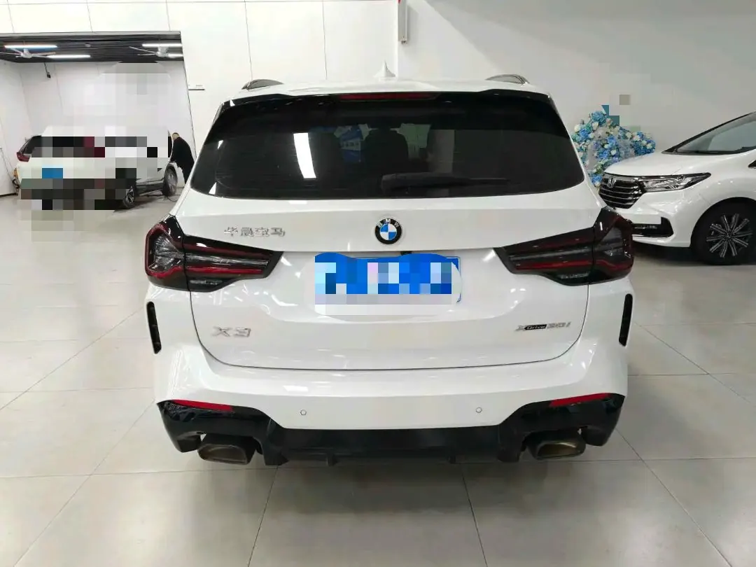 BMW 2023 X3 xDrive30i 2.0T Leading M Obsidian Night Suit Automatic Gear 3