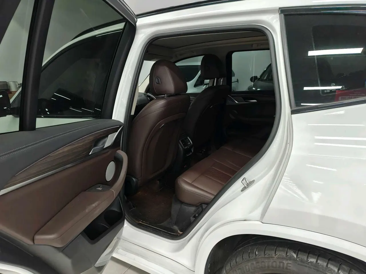 BMW 2023 X3 xDrive30i 2.0T Leading M Obsidian Night Suit Automatic Gear 5