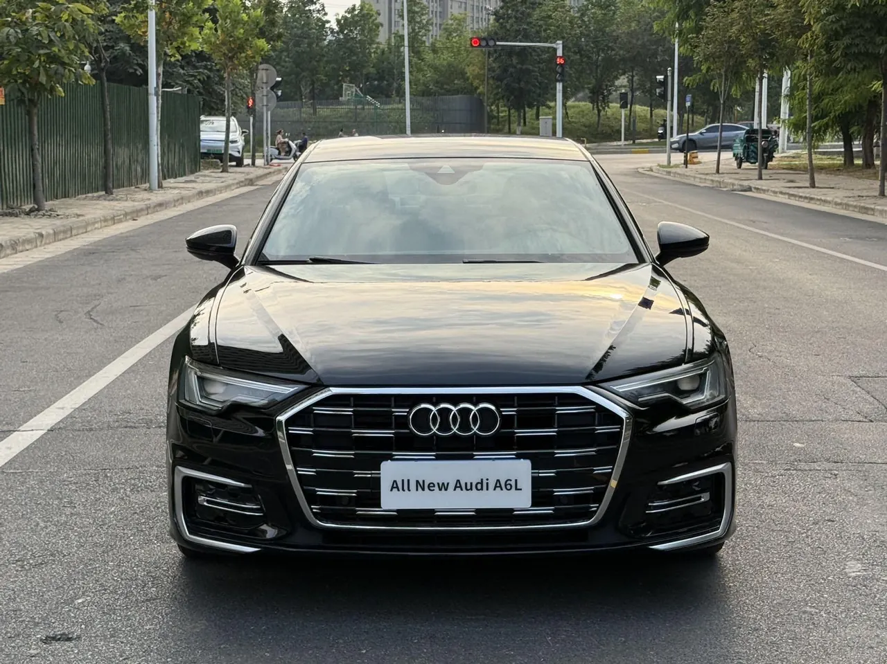 Audi 2022 A6L 2.0TFSI 45TFSI Selected Dynamic Automatic 2
