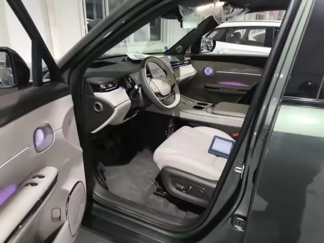 Chuanqi 2025 yearning for S7 1.5T 180km Ultra 4-wheel drive laser Radar version automatic gear 5