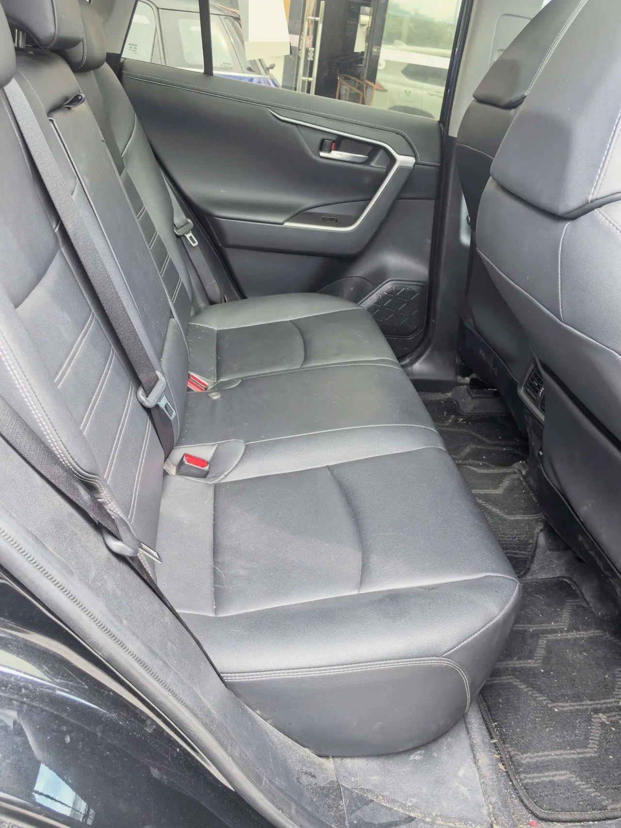 Toyota 2023 RAV4 Rongbo 2.0 Stepless Two-Drive Fashion Plus Edition Automatic Gear 4
