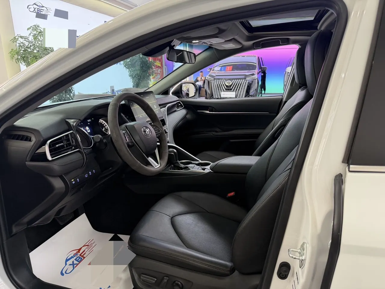 Toyota 2023 Camry 2.0G Stepless Deluxe Edition Automatic Gear 3