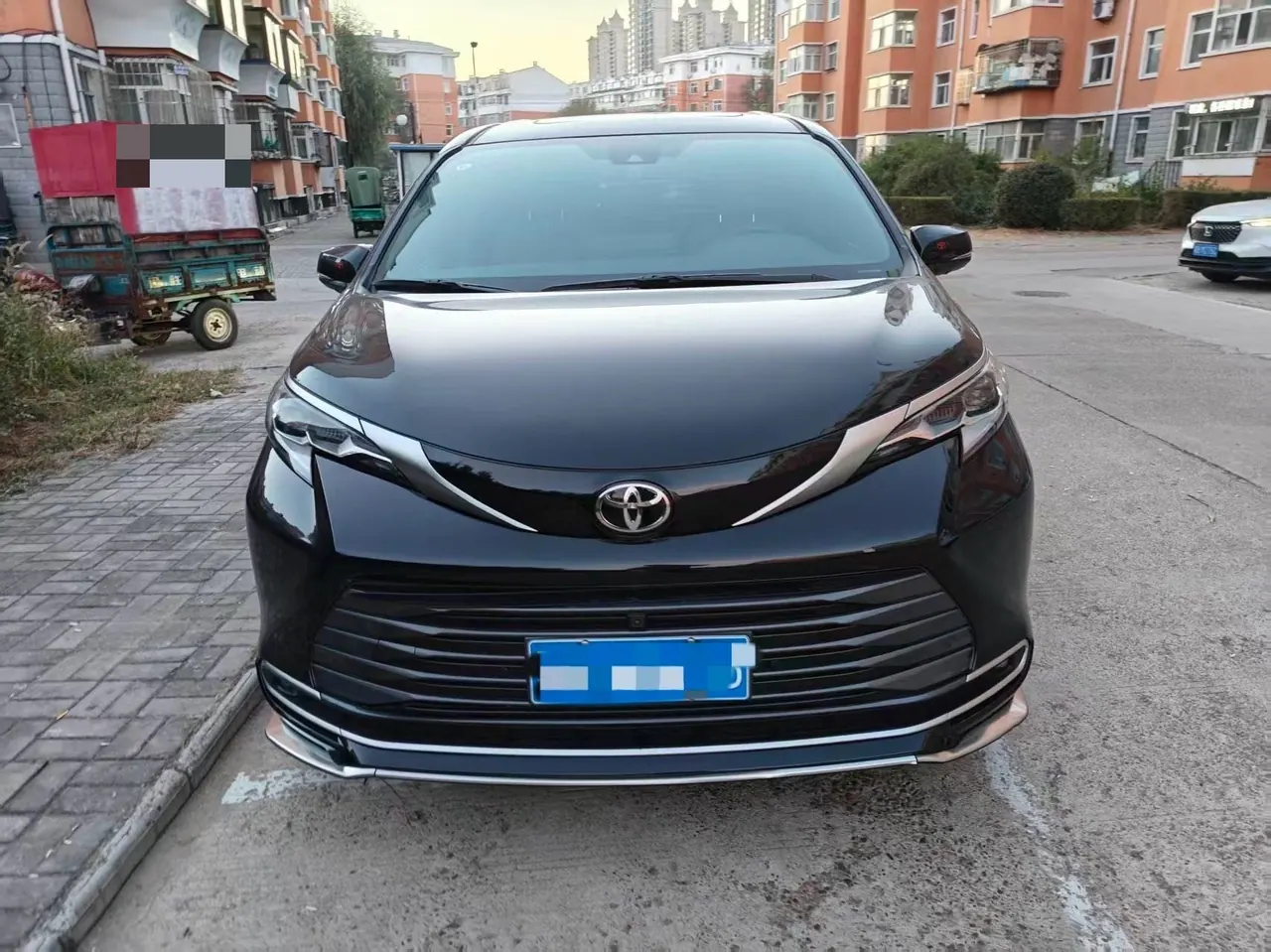 Toyota 2026 Sana 2.5 Stepless Four-wheel Drive Premium Edition Automatic Transmission 2