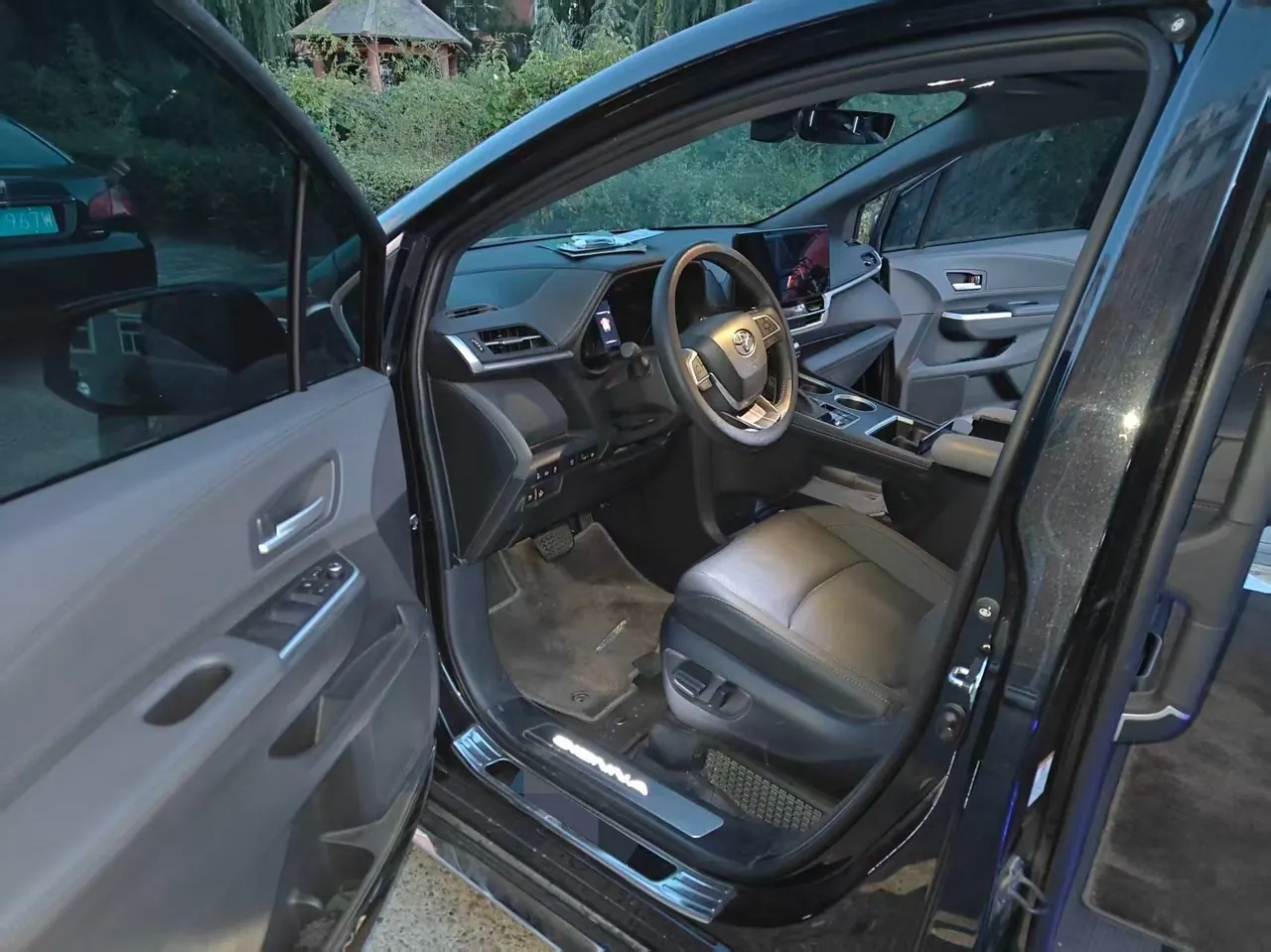 Toyota 2026 Sana 2.5 Stepless Four-wheel Drive Premium Edition Automatic Transmission 8