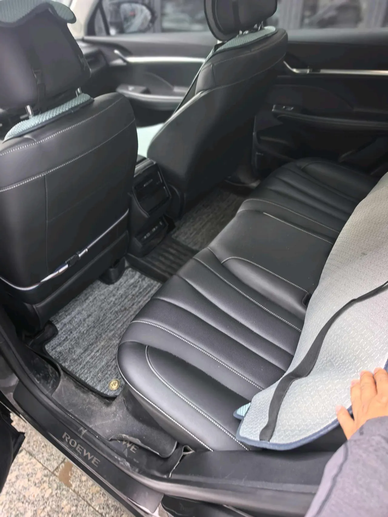 Roewe 2022 RX5 MAX 1.5T has a distinguished version of automatic gear 8
