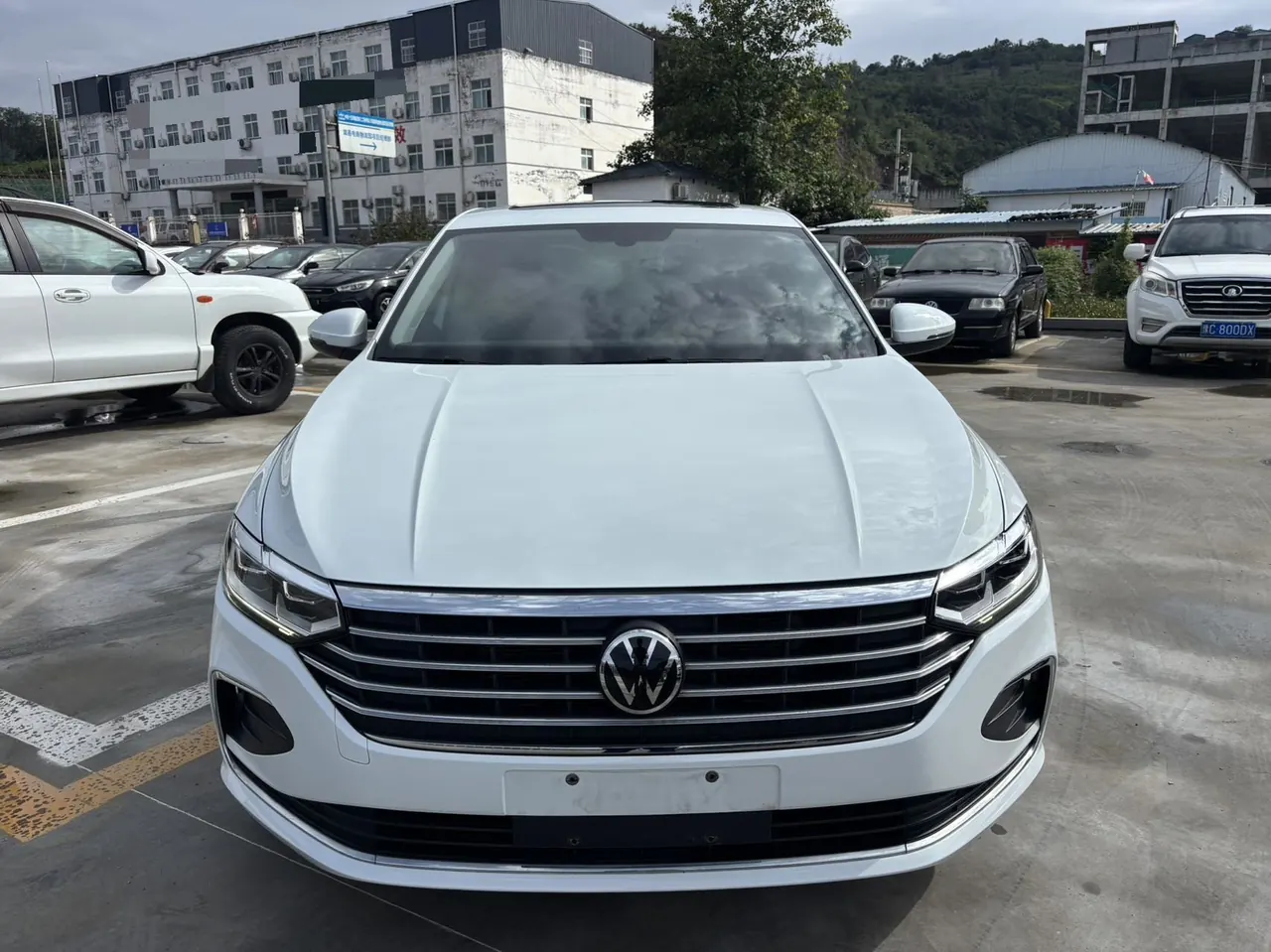 Volkswagen 2023 LaVida 1.5 5 Million Edition Automatic 2