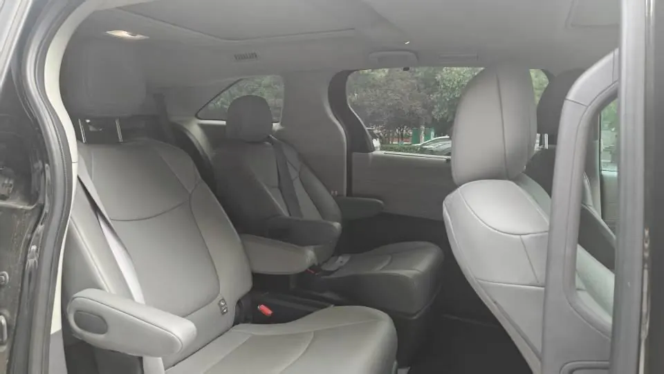 Toyota 2023 Grevia HYBRID 2.5 Stepless Deluxe Edition Automatic Transmission 5