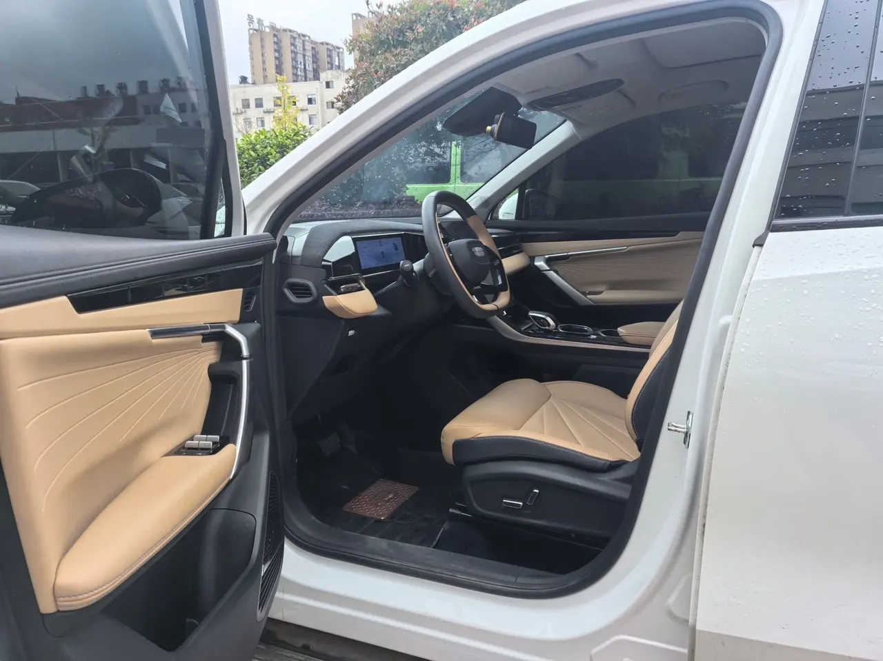 Geely 2023 Boyue L 1.5TD Honorable Automatic Transmission 4