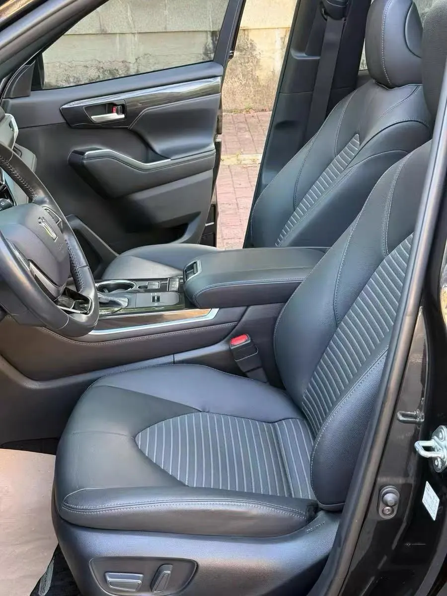 Toyota 2023 Crown Land Release 2.5 Stepless Four-wheel Drive Elite Automatic Transmission 4