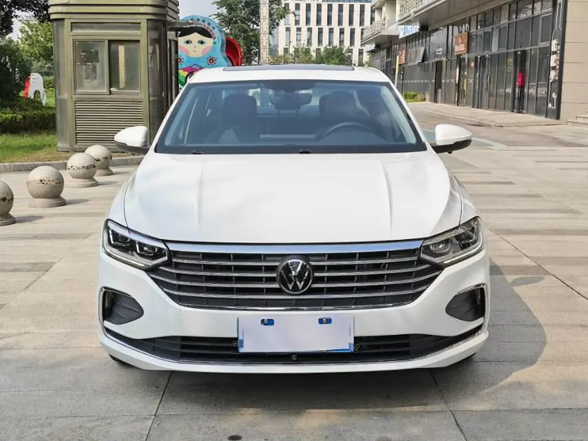 Volkswagen 2023 LaVida 1.5 5 Million Edition Automatic 2