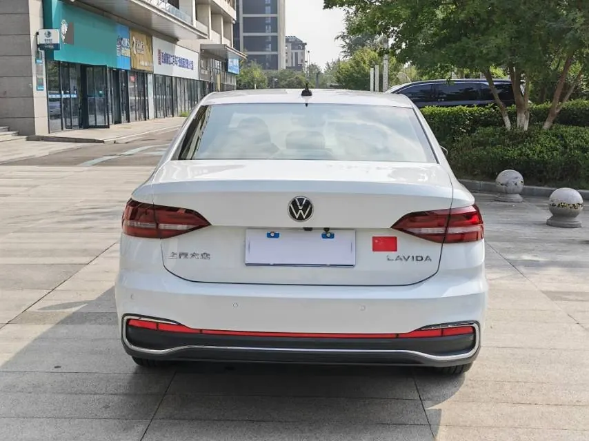 Volkswagen 2023 LaVida 1.5 5 Million Edition Automatic 6