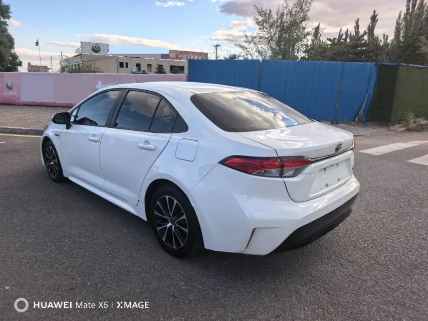 Toyota 2022 Lei Ling Shuangqing 1.8H Stepless Sports Edition Automatic Gear 4