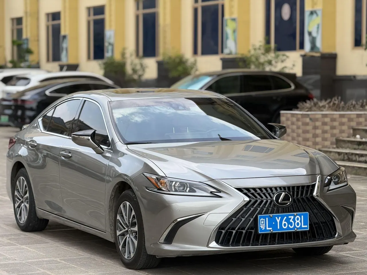 Lexus ES (Imported) 2022 ES200 2.0 Stepless Premium Edition Automatic Gear 3