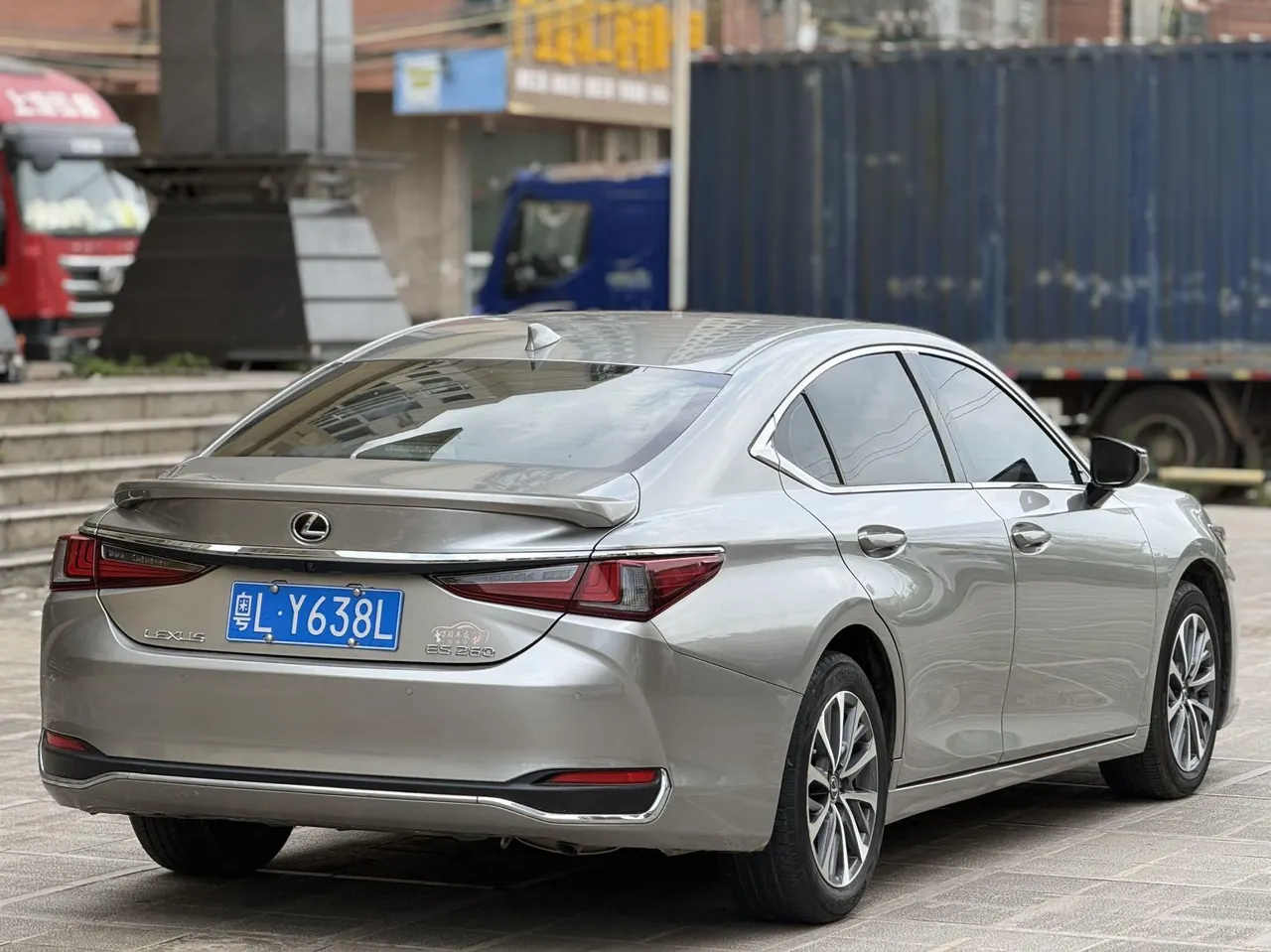 Lexus ES (Imported) 2022 ES200 2.0 Stepless Premium Edition Automatic Gear 5