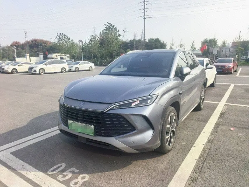 Открыть галерею: BYD 2025 Song L DM-i 1.5 Stepless Smart Driving Edition 160km Exceed Automatic Transmission