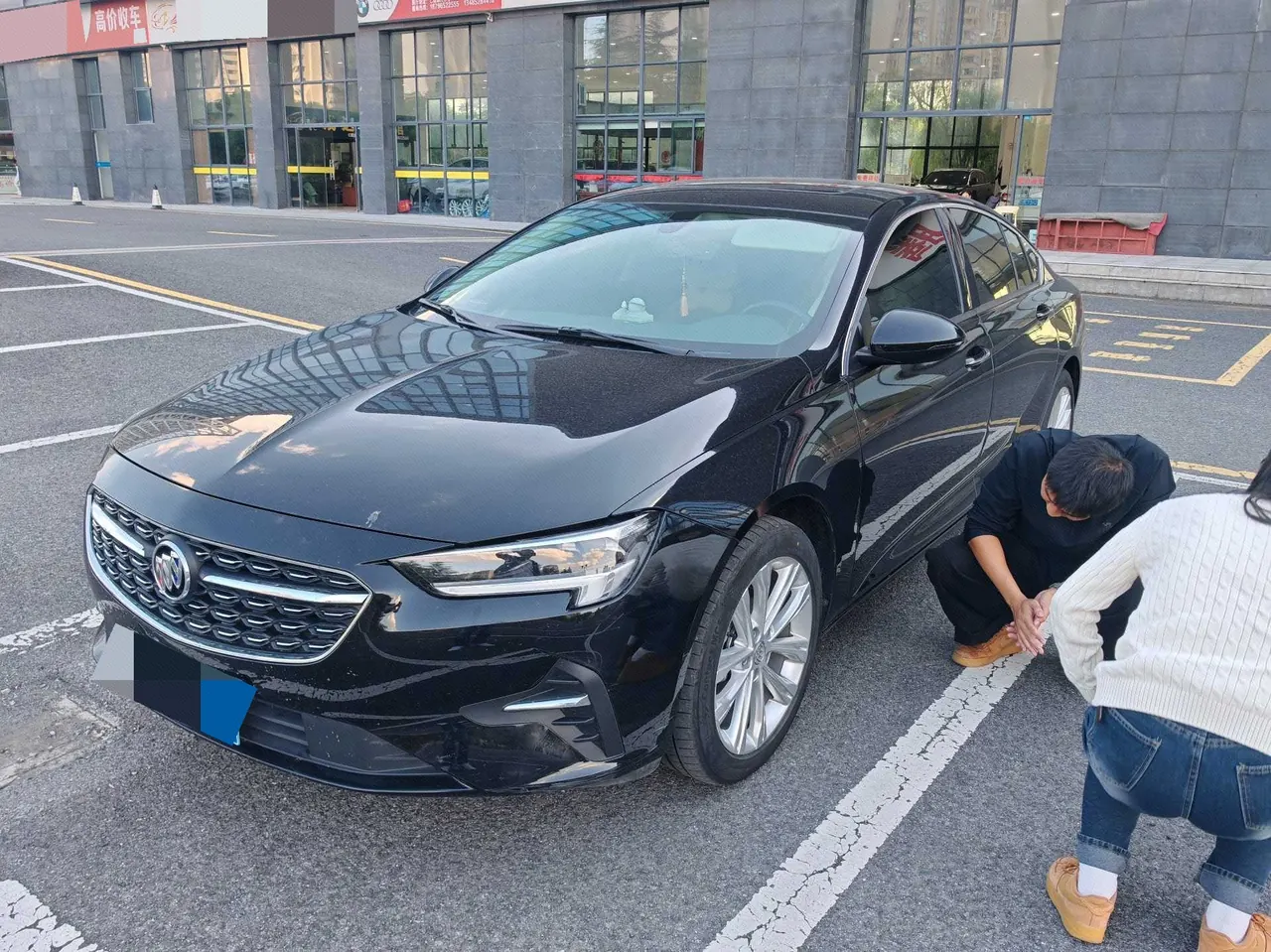 Open image lightbox: Buick 2022 Regal 2.0T 652T Smart Automatic Gear