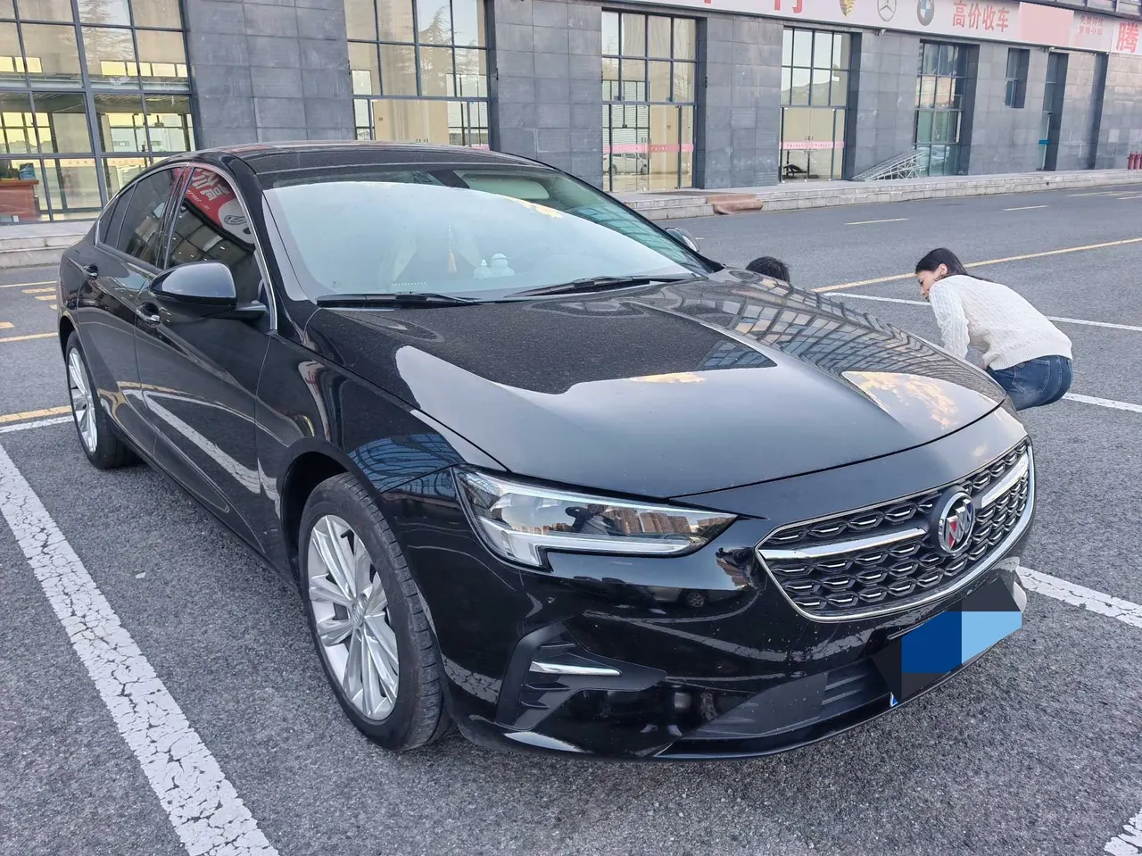 Buick 2022 Regal 2.0T 652T Smart Automatic Gear 3
