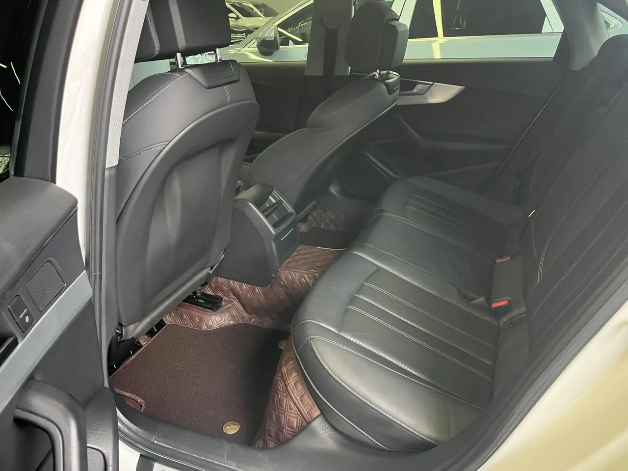 Audi 2020 A4L 2.0TFSI 40TFSI Fashion Dynamic Automatic 4