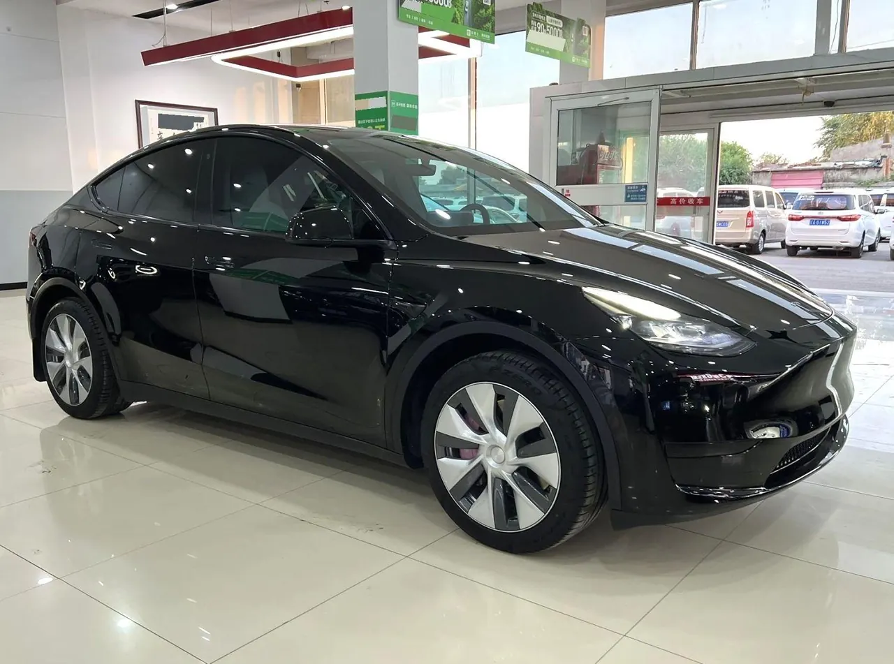 Tesla 2022 Model Y rear-wheel drive version (facelift) automatic gear 3