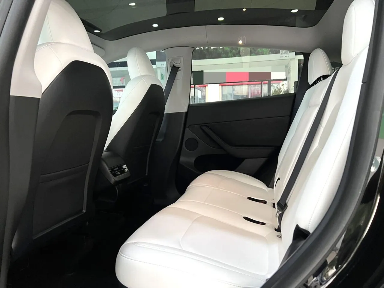 Tesla 2022 Model Y rear-wheel drive version (facelift) automatic gear 4