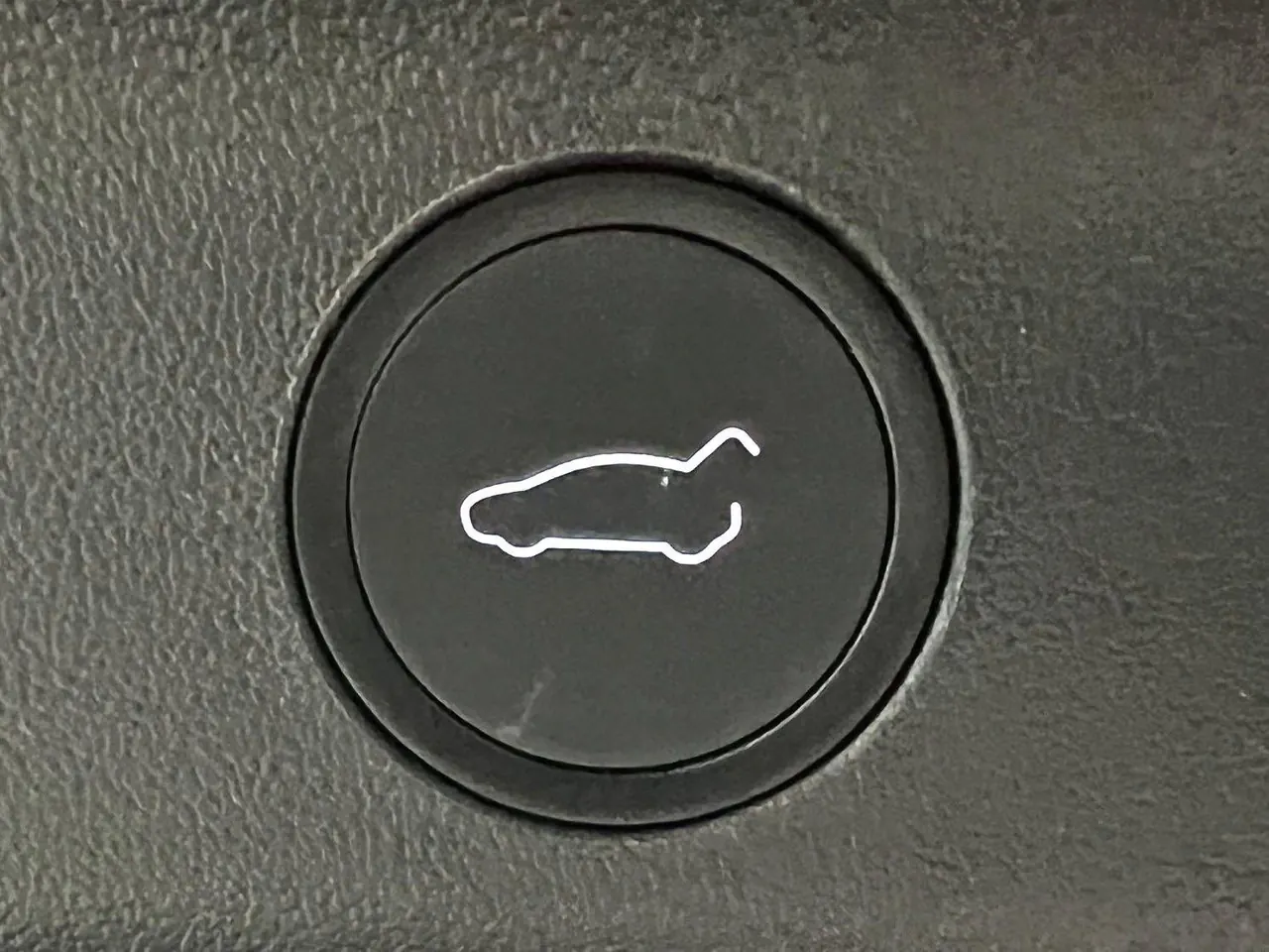 Tesla 2022 Model Y rear-wheel drive version (facelift) automatic gear 8