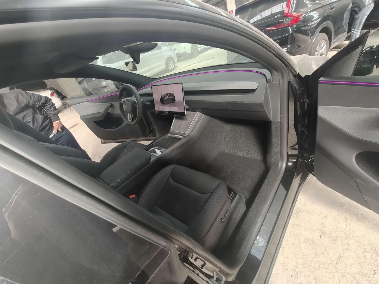 Tesla 2026 Model Y Long Range Rear-Wheel-Drive Automatic 7