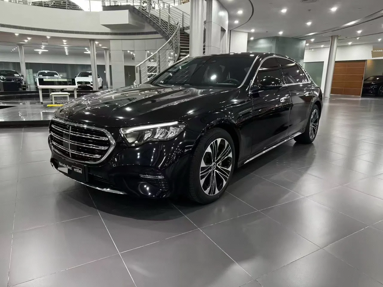 Open image lightbox: Mercedes Benz E Class 2025 E 300 L 48V 2.0T Luxury Automatic Gear