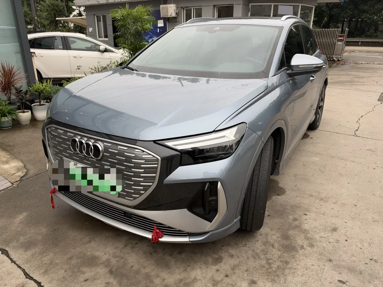 Открыть галерею: Audi 2023 Q4 e-tron 40 Creation Edition Automatic Gear