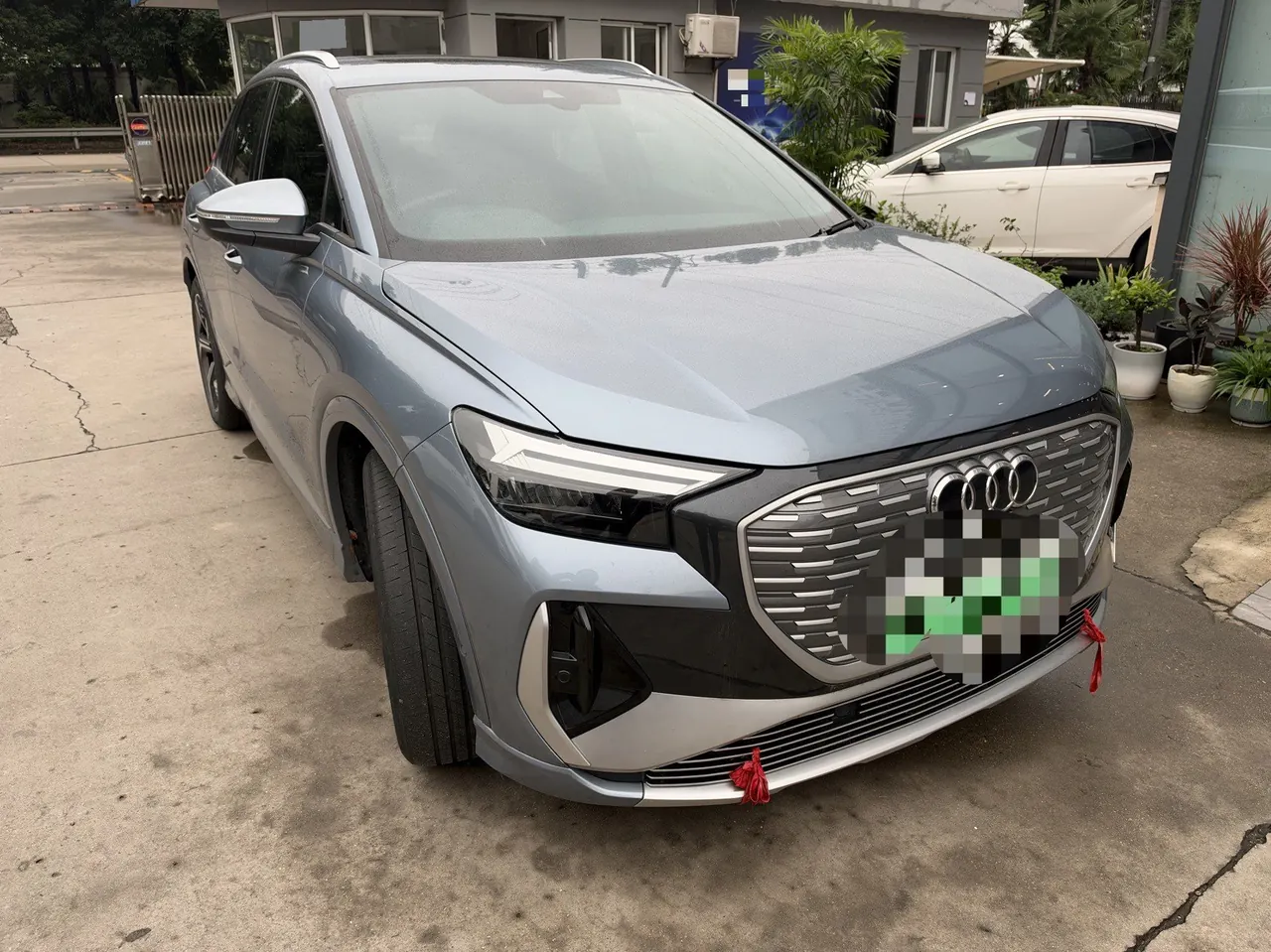 Audi 2023 Q4 e-tron 40 Creation Edition Automatic Gear 2