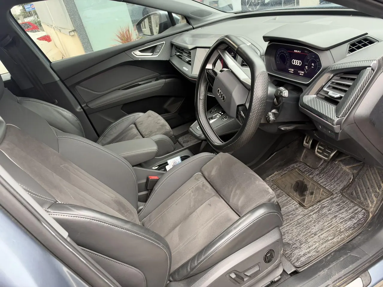 Audi 2023 Q4 e-tron 40 Creation Edition Automatic Gear 4