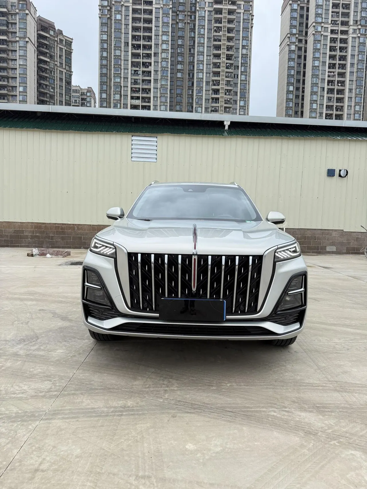 HongQi 2023 HS5 2.0T 4-wheel drive flag enjoy Pro version automatic gear 2