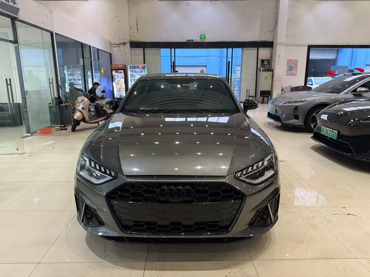 Audi 2023 A4L 2.0TFSI 40TFSI Fashion Dynamic Automatic 3