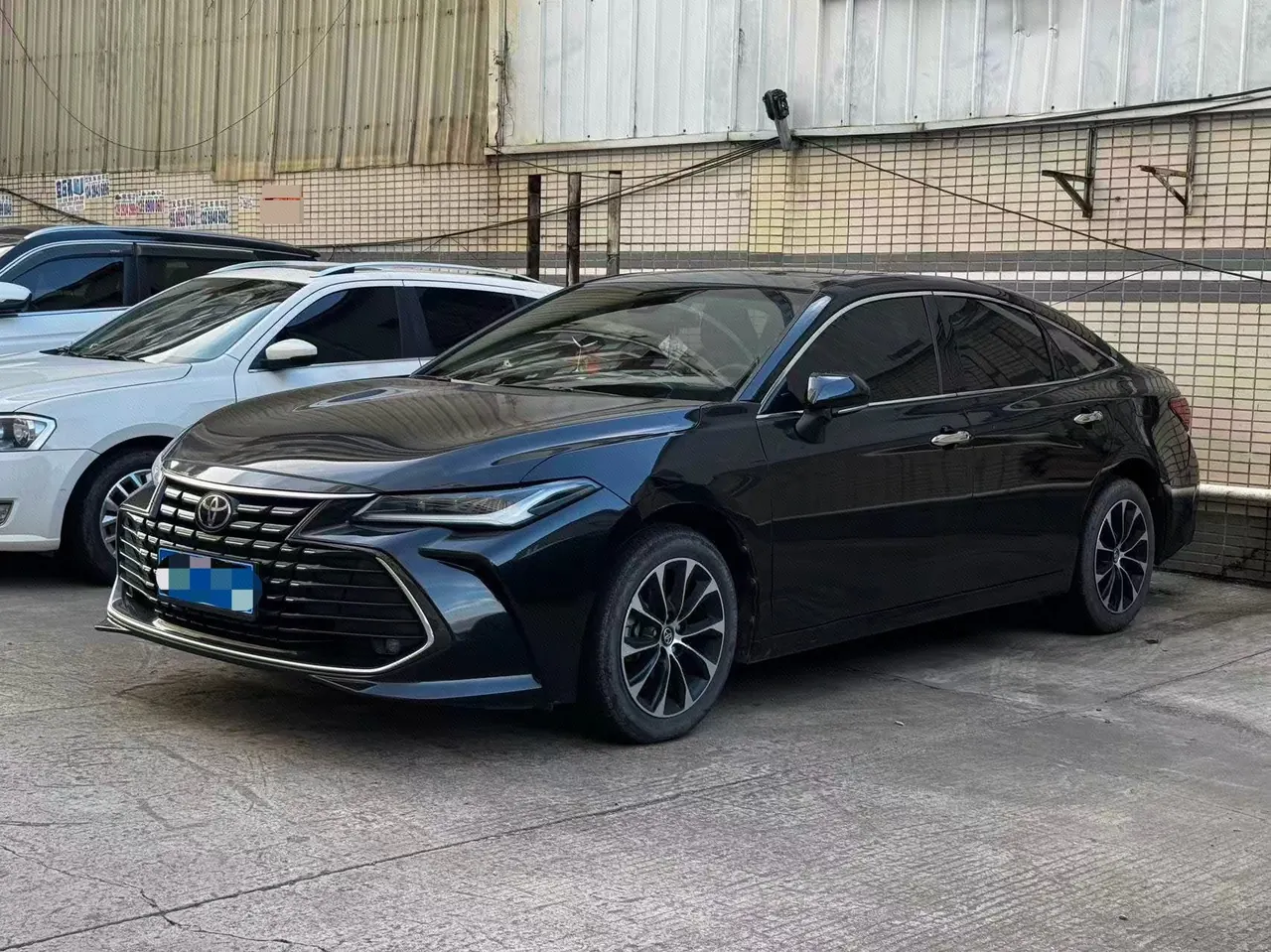 Open image lightbox: Toyota 2023 Asian Dragon 2.0 Stepless Deluxe Edition Automatic Gear