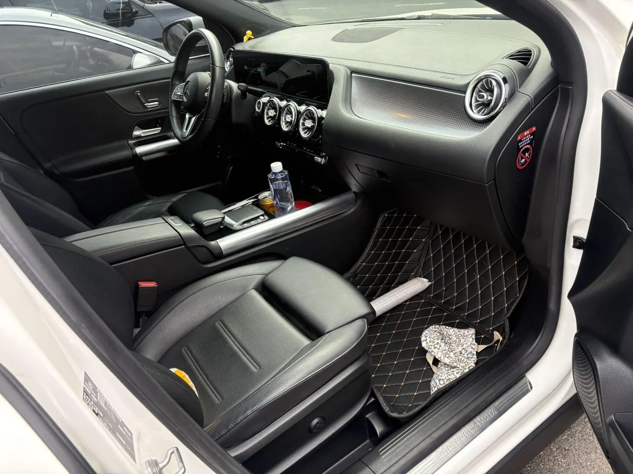 Mercedes Benz 2020 GLA 200 1.3T automatic gear 5