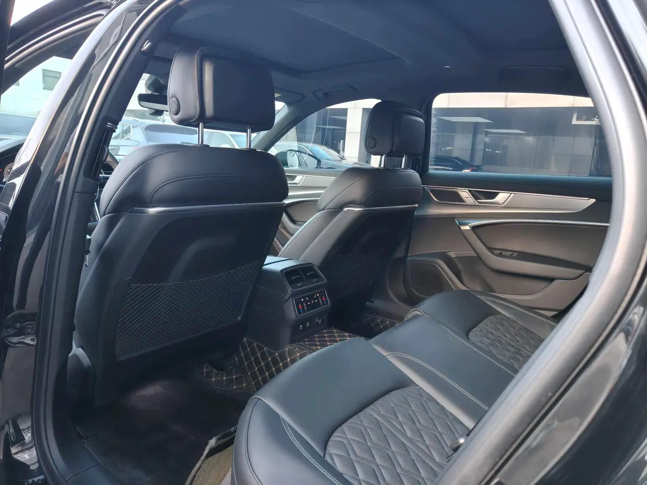 Audi 2025 A6L 2.0TFSI 45TFSI Selected Dynamic Automatic 5