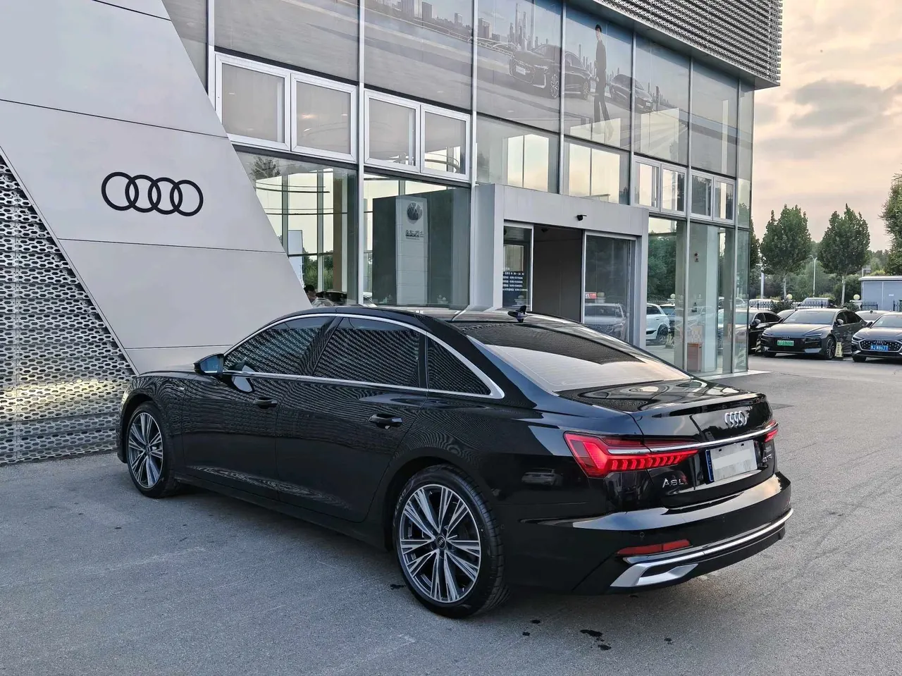 Audi 2025 A6L 2.0TFSI 45TFSI Selected Dynamic Automatic 7