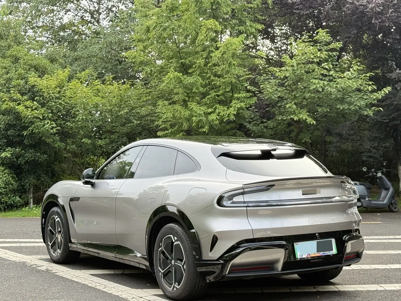 MI 2025 YU7 Long Endurance Four-wheel Drive Pro Edition Automatic Gear 5