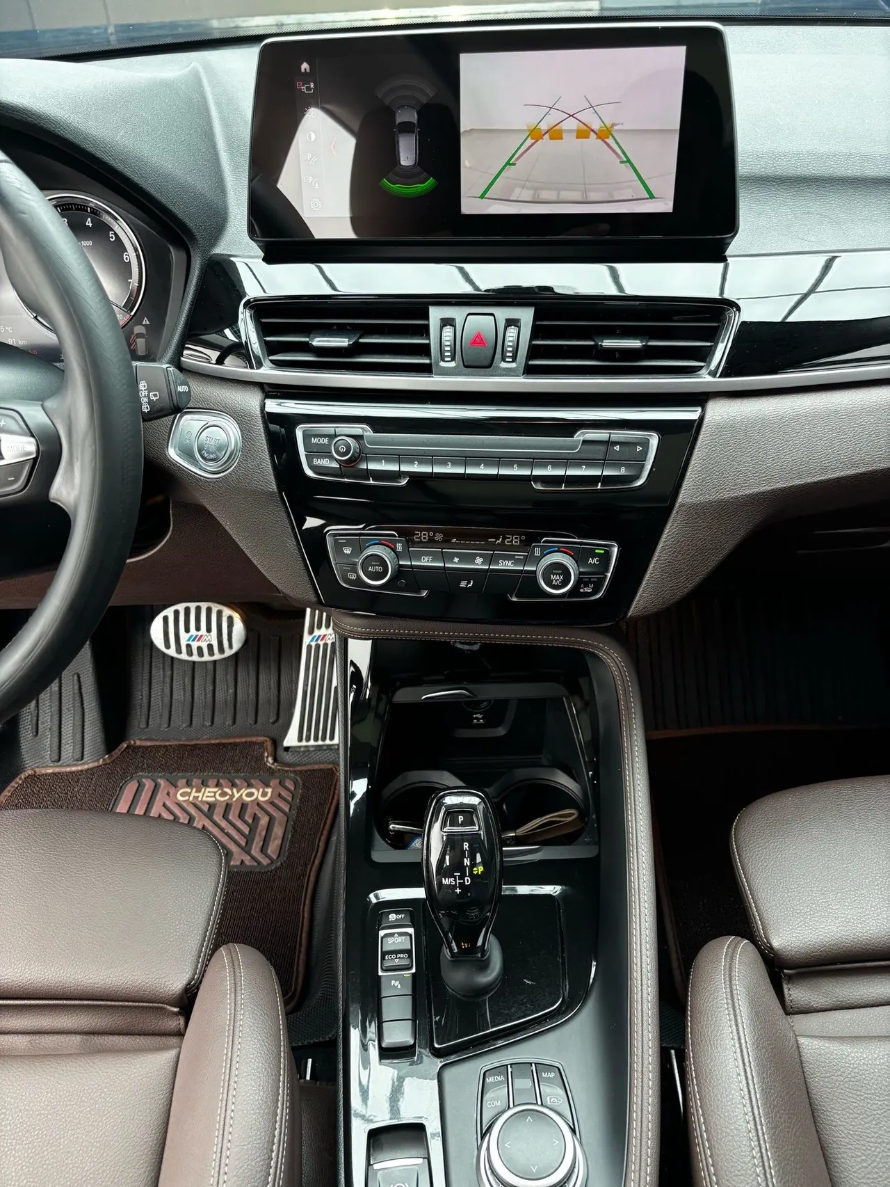BMW 2022 X1 sDrive20Li 1.5T exclusive automatic gear 7
